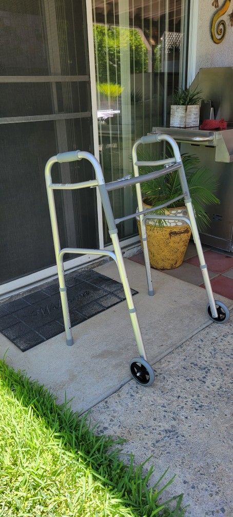 WALKER $25