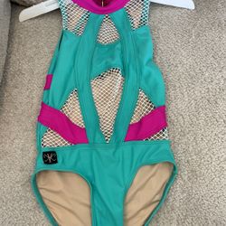 Blue And Pink Netted Leo