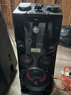 LG XBOOM 1000Watts