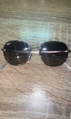 Ray Ban