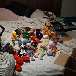 Beanie Babies Galore 