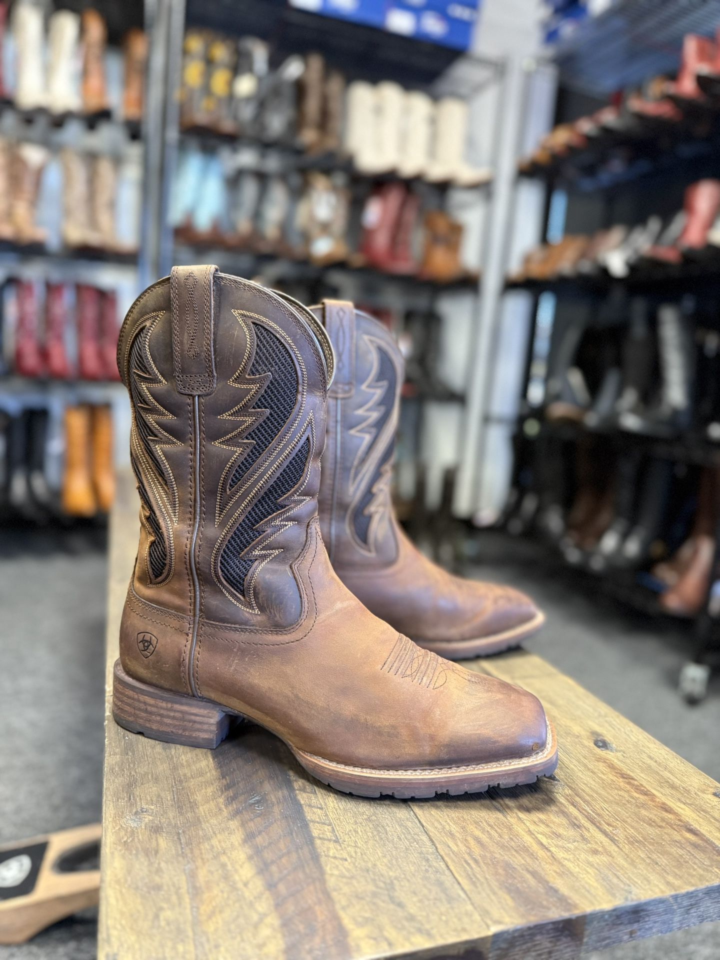 Ariat Hybrid VentTEK Western Boot Sz 11 Work