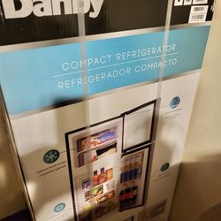 New Sealed Danby 4.2 cu. ft. Compact Fridge Top Mount in Stainless Steel