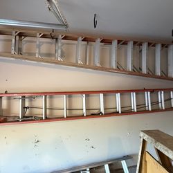 12’ foot  fiberglass husky ladder