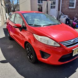 2013 Ford Fiesta Se