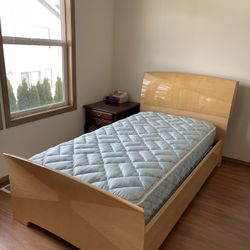 Twin Bed With Mattress 