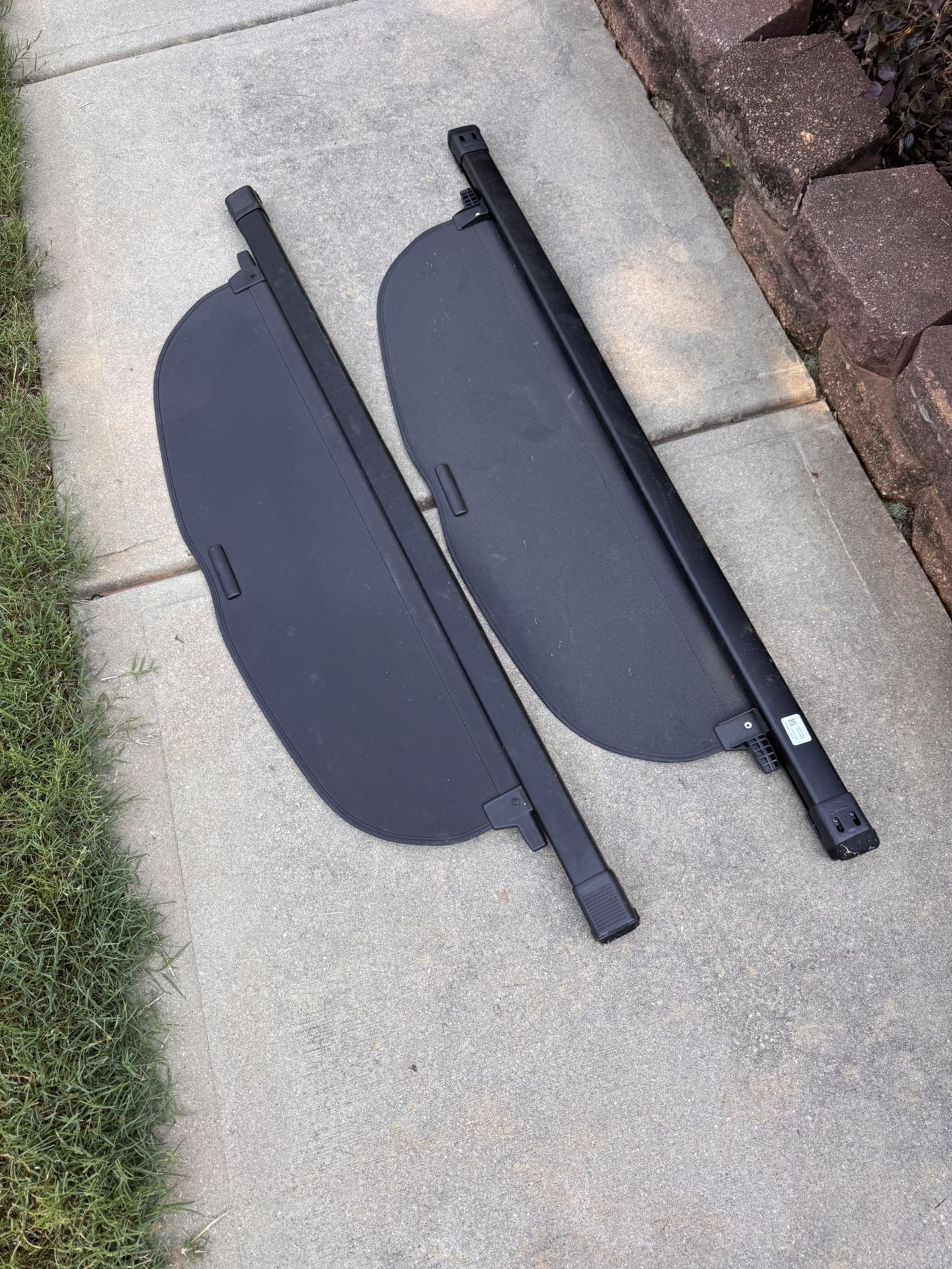 Honda CR-V Cargo Cover (2016–2020) – $100
