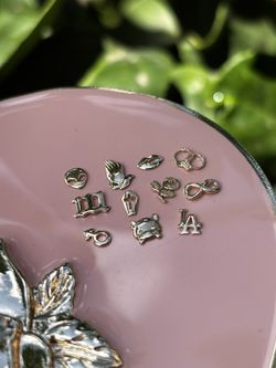 18k Gold Tooth Gems, Tooth Gems, Teeth Whitening, Permanent Jewelry, Swarovski