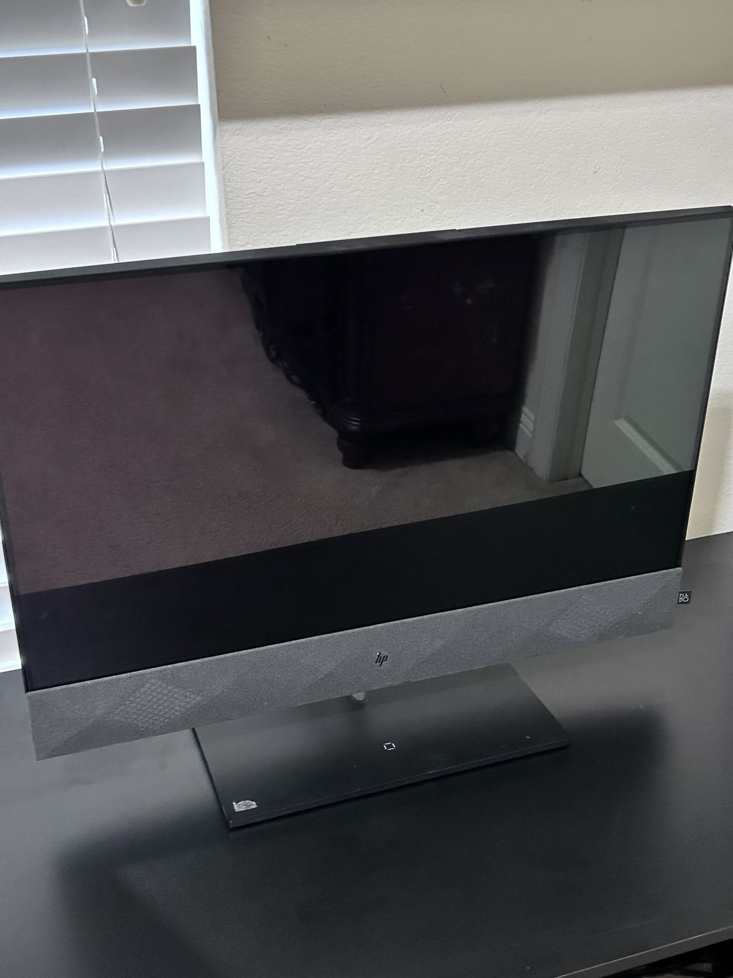 HP Pavilion 27 Inch d0xxx AIO Computer