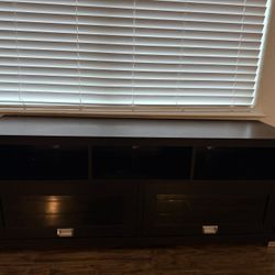 Table for living Room Or Bedroom 70$