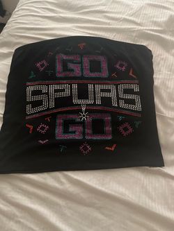 Spurs shirt size small