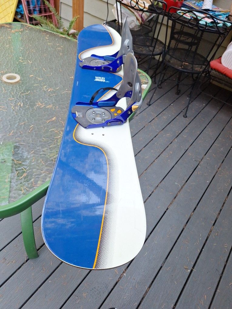151cm Lamar Snowboard With Ride Click In Binding
