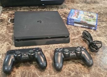 Playstation 4 PS4  1 TB Bundle CUH-2115B, 3 Games, 2 Controllers, *Factory Reset