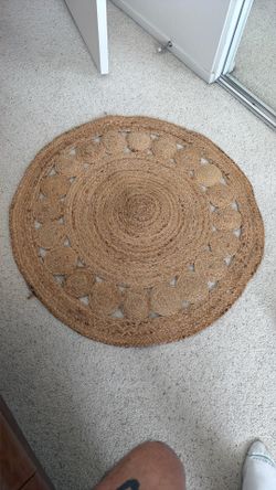 Round Rotunda Rug