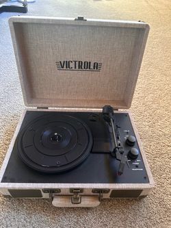 victrola suitcase vinyl player