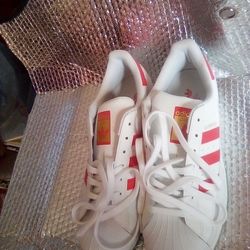 Adidas Superstar Brand New Size 9.5 Superstars