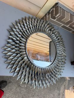 Wall mirror