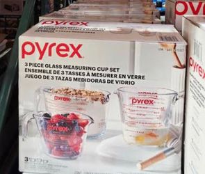 Pyrex 3-piece Measuring Cup Set