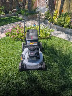 Lawn mower lawnmower