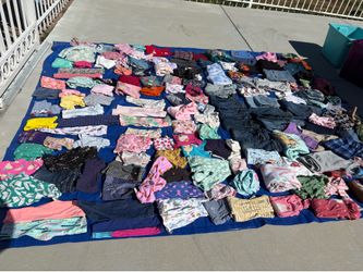 $1 each all clothes 📢 HOMESCHOOL YARD SALE FUNDRAISER 📢all clothes $1 each cash only Thursday 5-14-2026