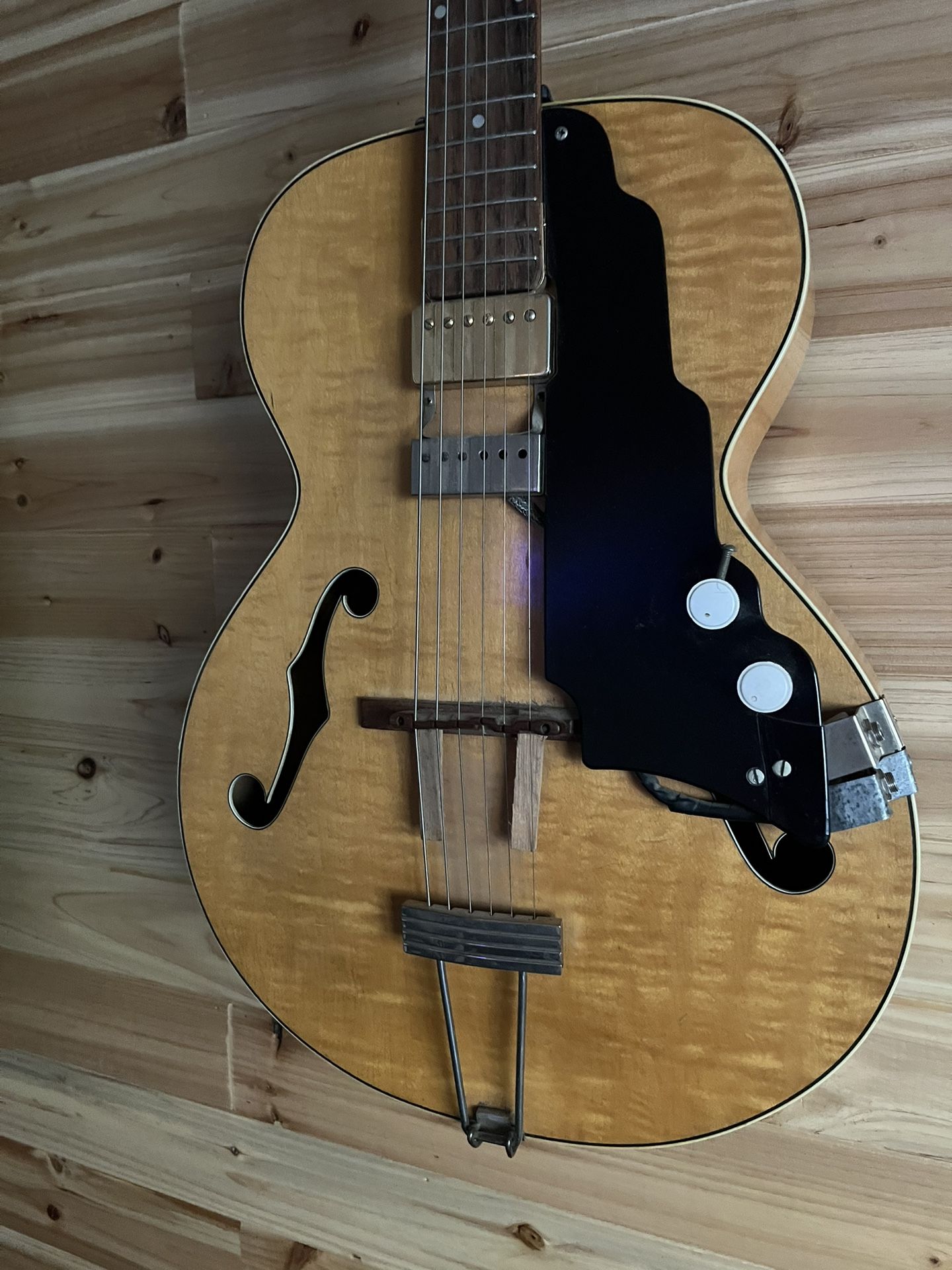 Vintage 1950’s National New Yorker Guitar