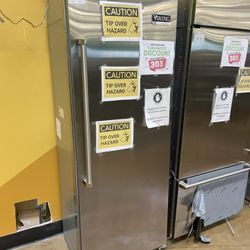 Built-in freezer Viking 30 inch wide