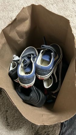 6  pair of Boy shoes  jordans air mac