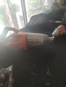 Ridgid 18-volt Portable Vacuum