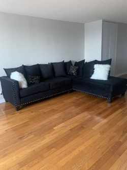 Right Hand Facing L Shape Sofa