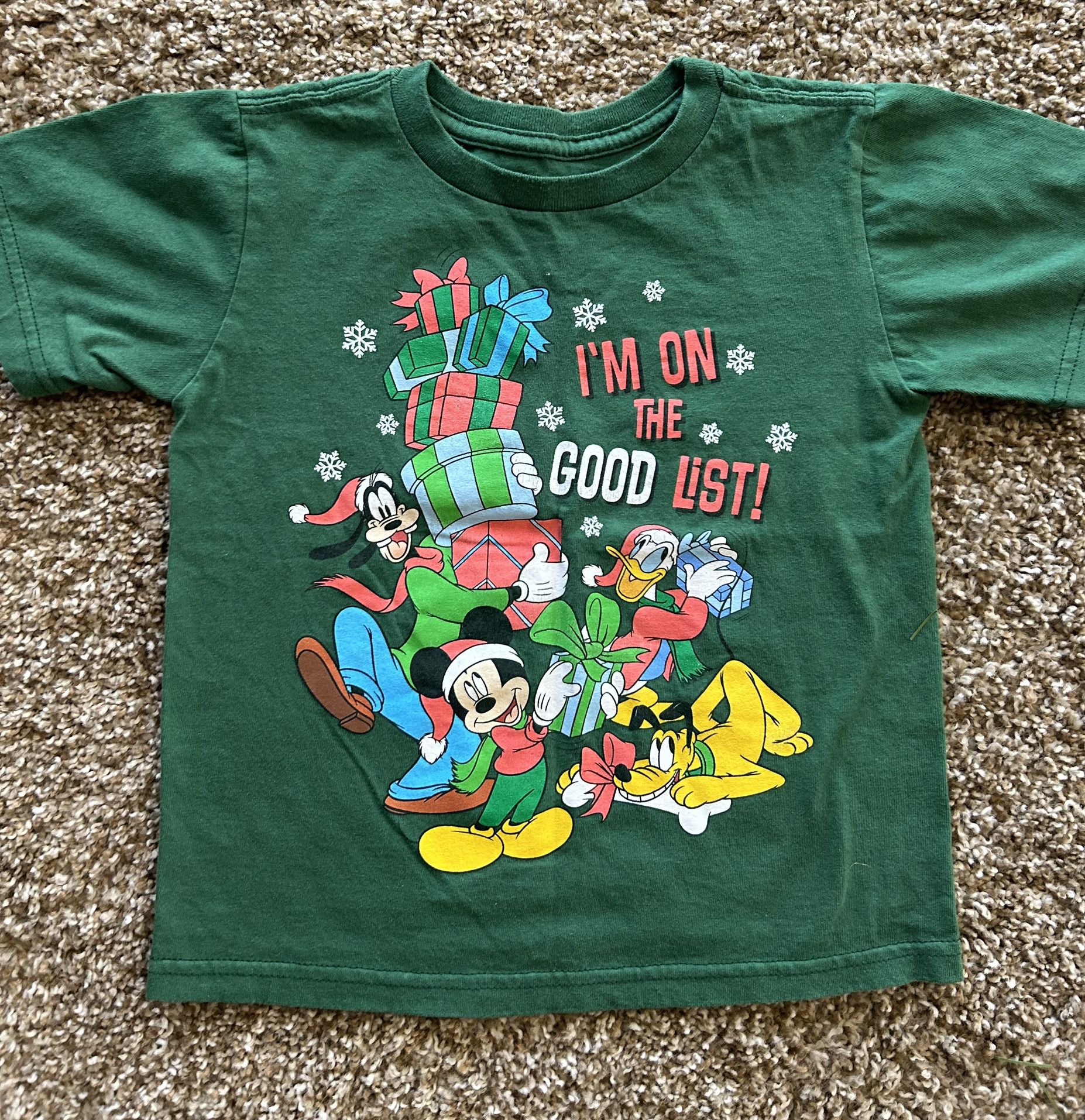 Cute Disney Christmas t-shirt size 2-3 