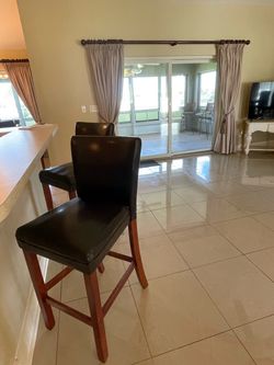 4 Bar Stools
