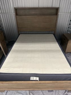 Queen Sized Bedroom Set