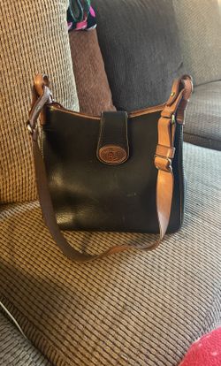 Dooney & Bourke Leather Handbag