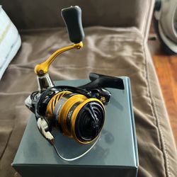 Daiwa Revros LT2000 Spinning Reel