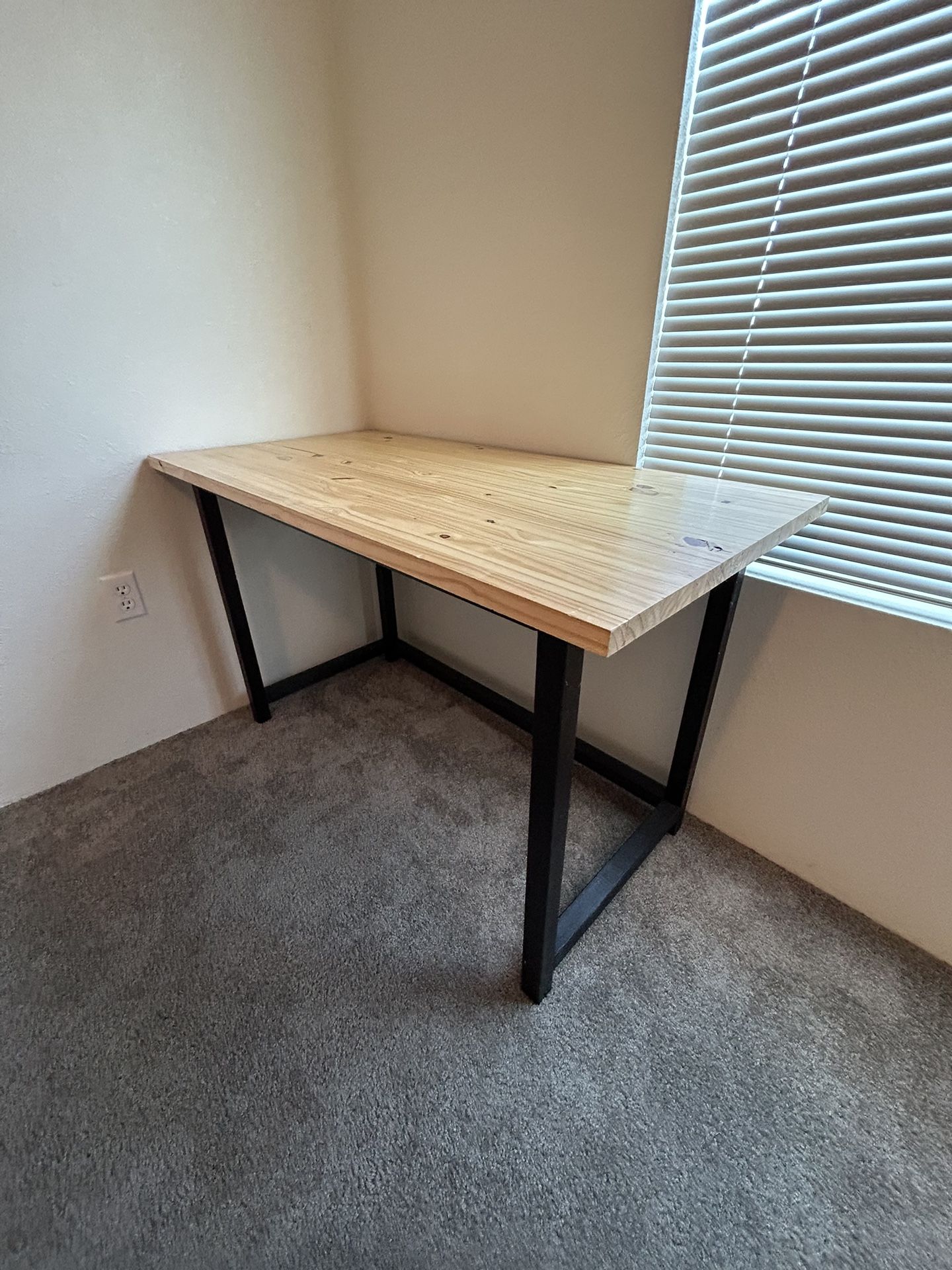 Desk Table 