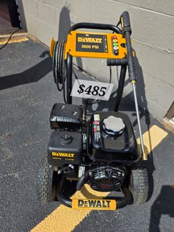 DEWALT 3600 PSI 2.5 GPM Honda GX200 Gas Pressure Washer – $485