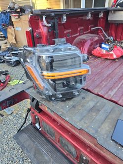 2024 2025 FORD F-150 HEADLIGHT ASSEMBLY OEM RH PASSENGER SIDE LED RL34-13E014-AF
