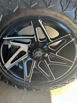 Rims and tires 33x12.5r20