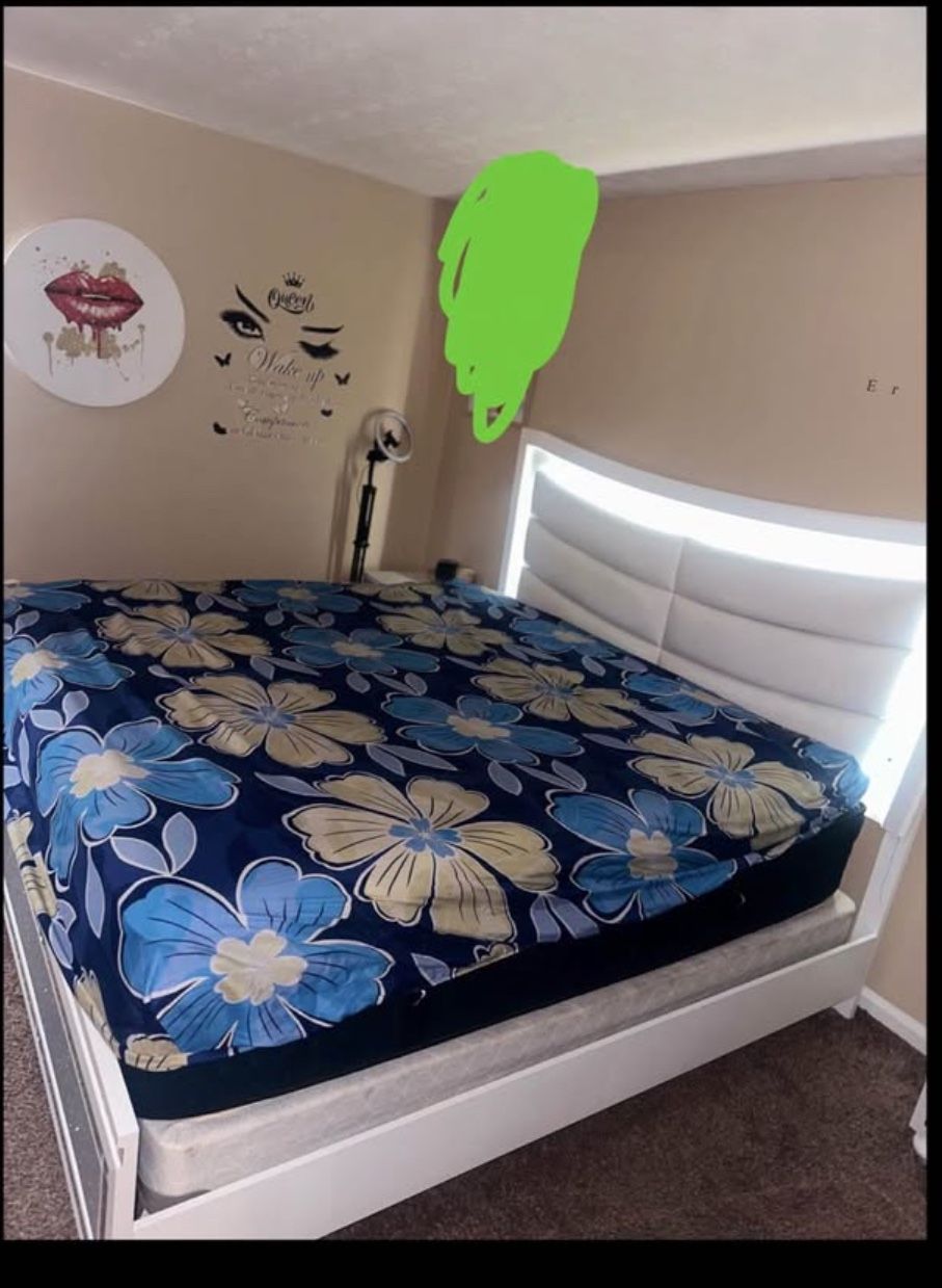 4 PIECE KING SIZE BEDROOM SET