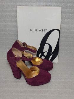 Nine West high heel mary jane pumps. Size 8.5 women's shoes. Suede. Like New