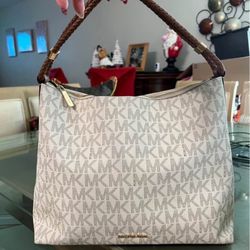 Authentic Michael Kors Purse 