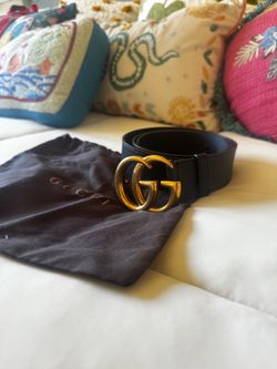 Gucci GG Marmont Black Leather Belt – Gold-Tone Double G Buckle
