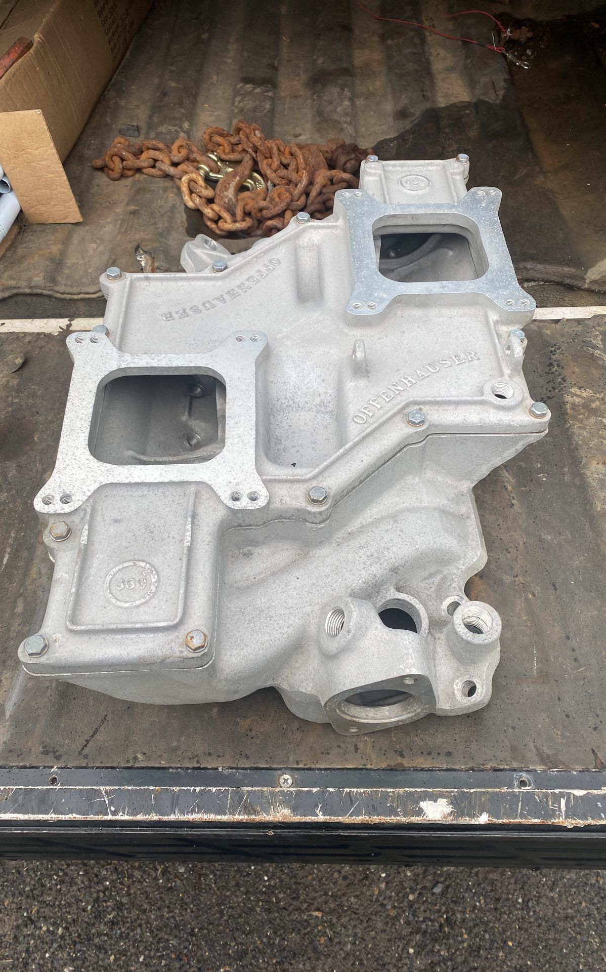 Offenhauser Duel Carb Intake For Small Block Chevy