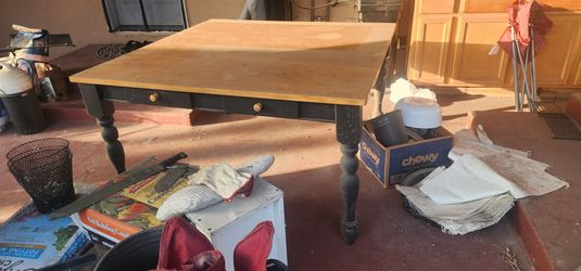 Free Wooden Dining/Gaming Table with expandable leaf and 2x bench chairs
