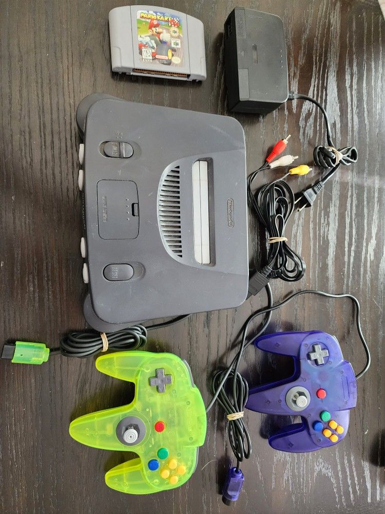 Nintendo 64 With 2 Controllers And Mario Cart 64
