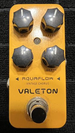 VALETON AQUAFLOW VINTAGE CHORUS PEDAL