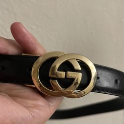 Women's leather belt