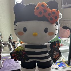 Hello Kitty Greeter