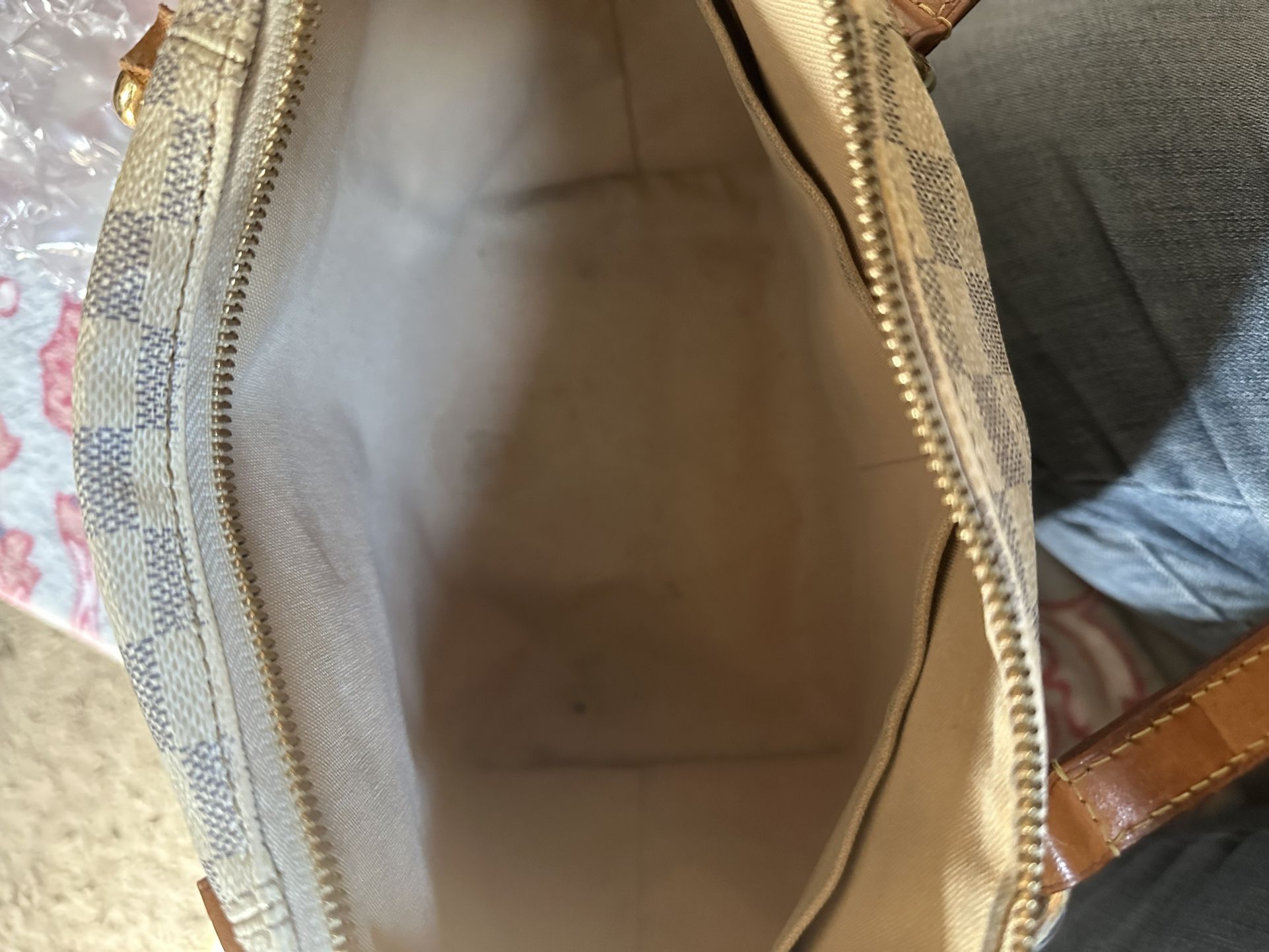 Handbag