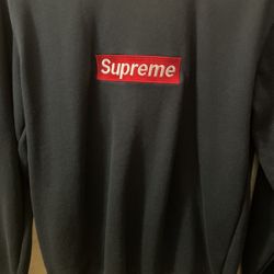 Sueter Size Small 